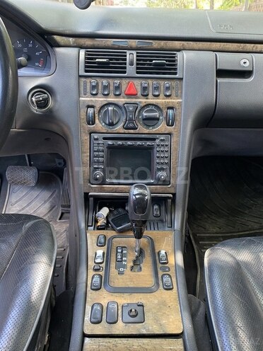 Mercedes E 320 2000, 395,000 km - 3.2 l - Bakı