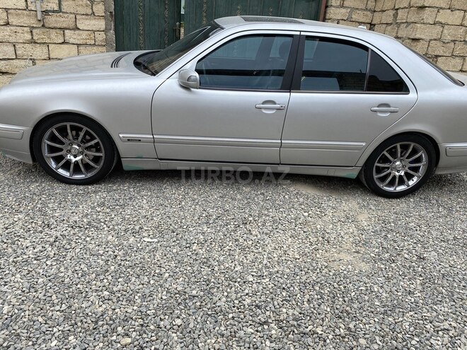 Mercedes E 320 2000, 395,000 km - 3.2 l - Bakı