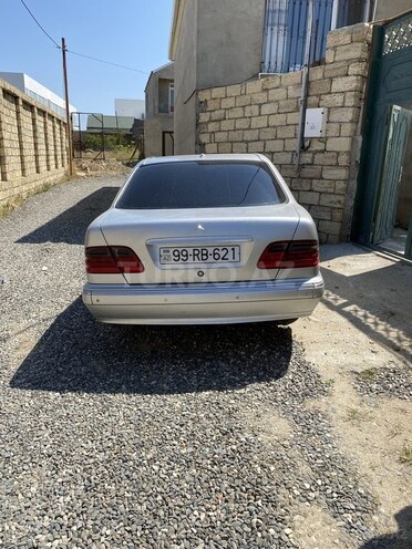 Mercedes E 320 2000, 395,000 km - 3.2 l - Bakı