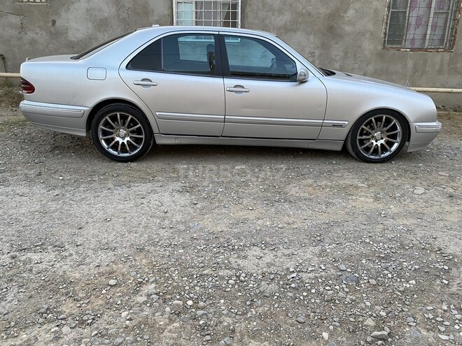 Mercedes E 320 2000, 395,000 km - 3.2 l - Bakı