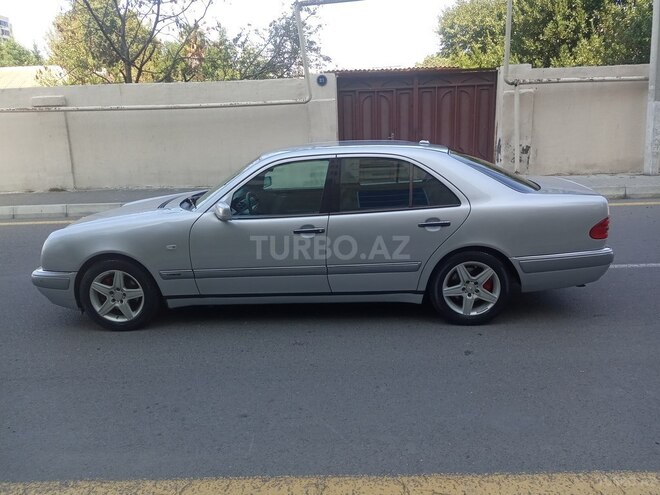 Mercedes E 240 1998, 274,000 km - 2.4 l - Mingəçevir