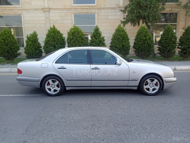 Mercedes E 240 1998, 274,000 km - 2.4 l - Mingəçevir