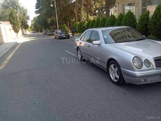 Mercedes E 240 1998, 274,000 km - 2.4 l - Mingəçevir