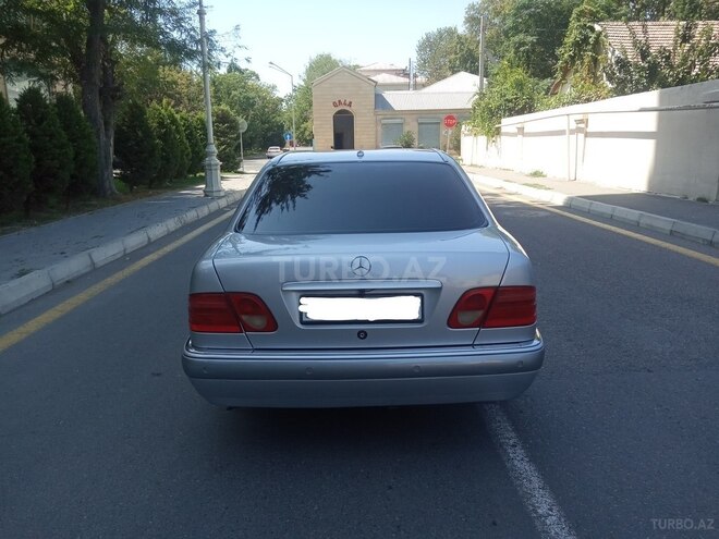 Mercedes E 240 1998, 274,000 km - 2.4 l - Mingəçevir