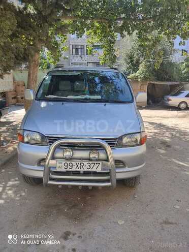 Toyota HiAce 2002, 200,000 km - 2.5 l - Bakı