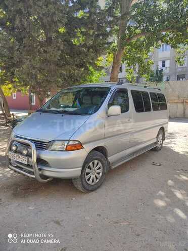 Toyota HiAce 2002, 200,000 km - 2.5 l - Bakı