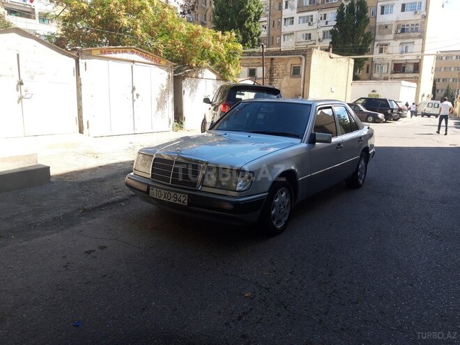 Mercedes E 200 1992, 199,900 km - 2.0 l - Bakı
