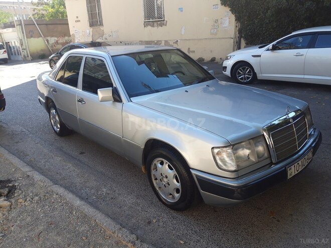 Mercedes E 200 1992, 199,900 km - 2.0 l - Bakı