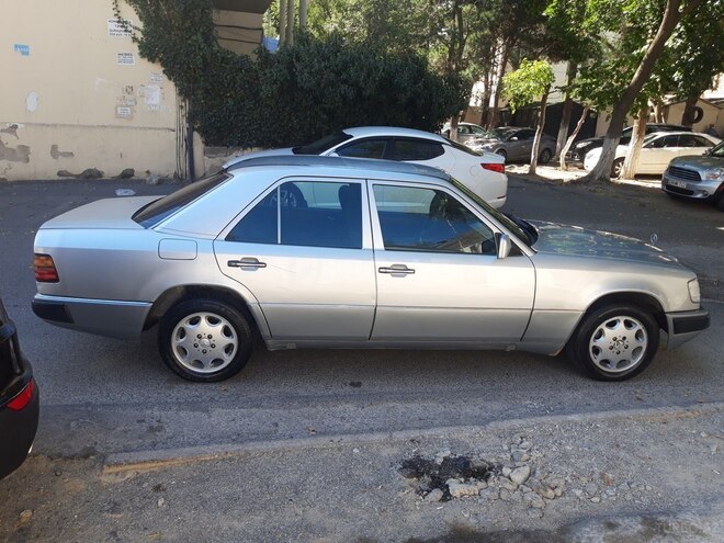 Mercedes E 200 1992, 199,900 km - 2.0 l - Bakı