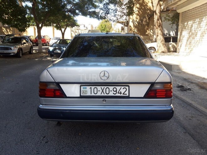 Mercedes E 200 1992, 199,900 km - 2.0 l - Bakı