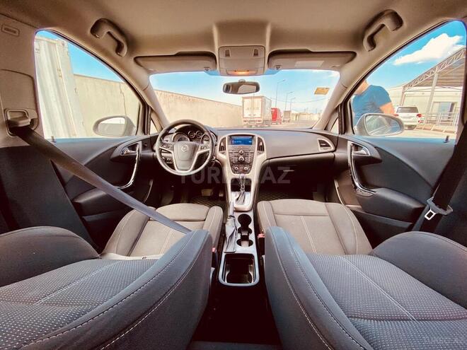 Opel Astra 2012, 223,210 km - 2.0 l - Bakı
