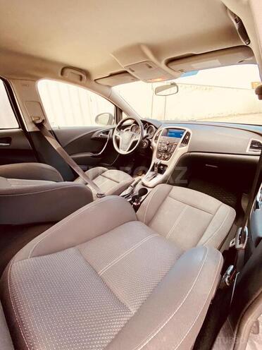 Opel Astra 2012, 223,210 km - 2.0 l - Bakı