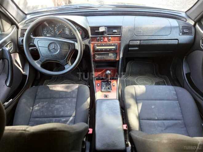 Mercedes C 240 1998, 298,000 km - 2.4 l - Gəncə