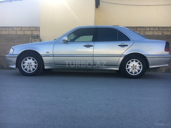 Mercedes C 220 1998, 462,346 km - 2.2 l - Sabirabad