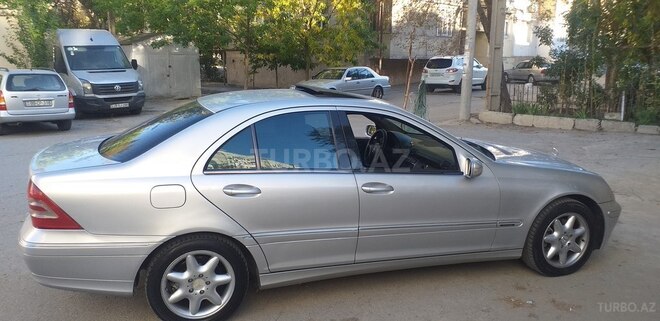 Mercedes C 240 2000, 287,000 km - 2.6 l - Sumqayıt