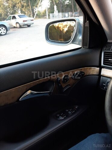 Mercedes E 350 2006, 298,000 km - 3.5 л - Naftalan