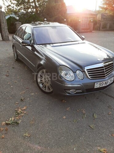 Mercedes E 350 2006, 298,000 km - 3.5 л - Naftalan