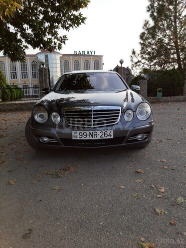 Mercedes E 350 2006, 298,000 km - 3.5 л - Naftalan