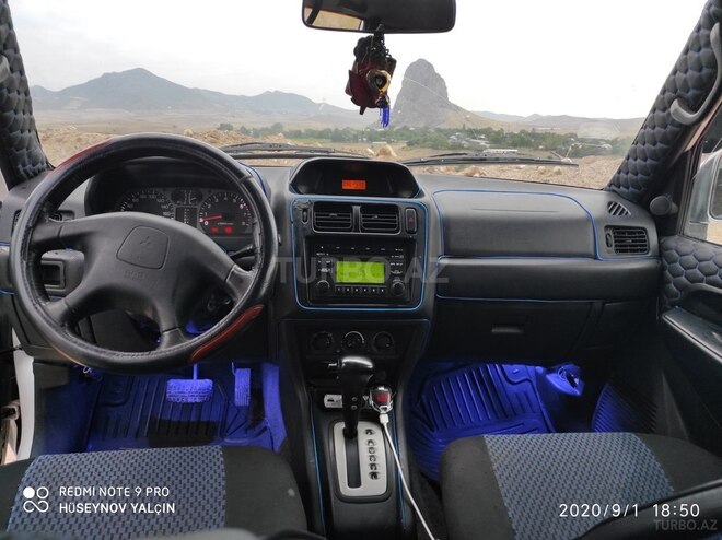 Mitsubishi Pajero io 2001, 145,000 km - 2.0 л - Qazax