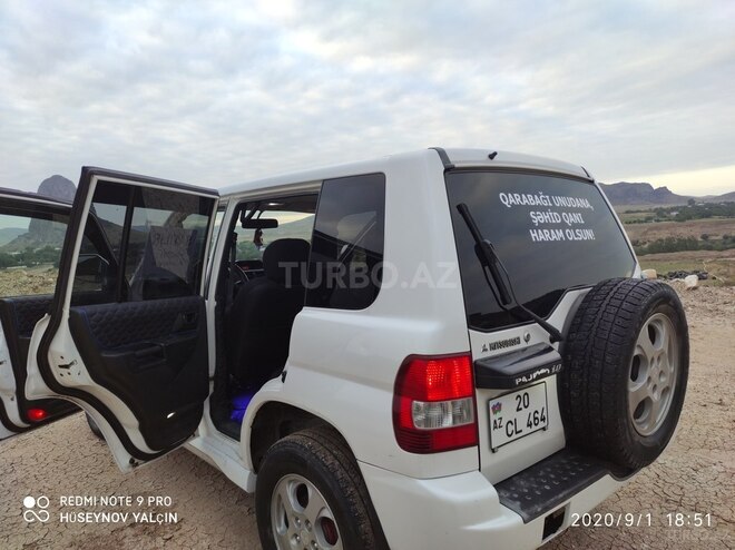 Mitsubishi Pajero io 2001, 145,000 km - 2.0 л - Qazax