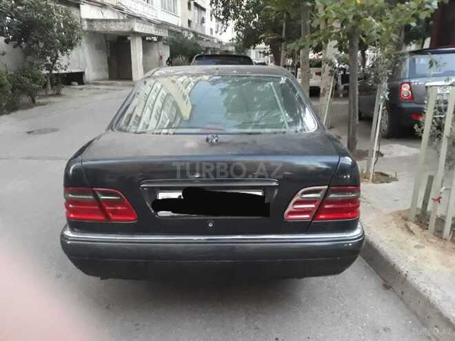 Mercedes E 230 1997, 291,000 km - 2.3 l - Bakı