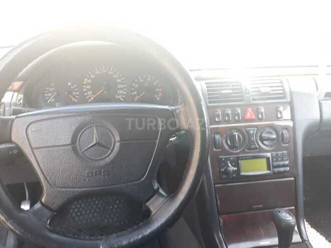 Mercedes E 230 1997, 291,000 km - 2.3 l - Bakı