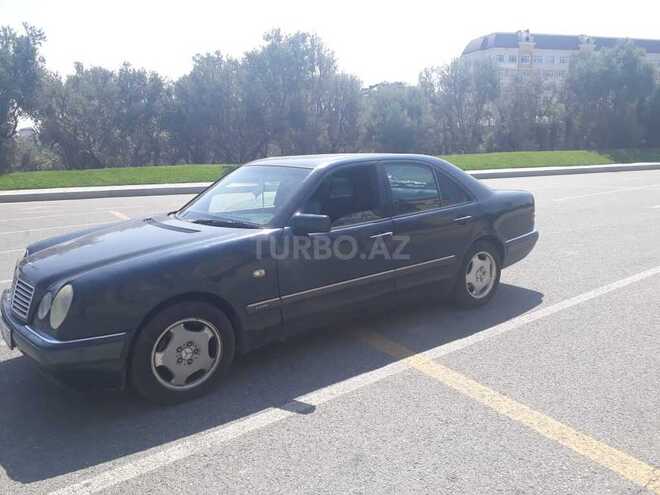 Mercedes E 230 1997, 291,000 km - 2.3 l - Bakı