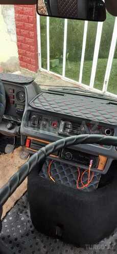 Mercedes 208 D 1994, 400,000 km - 2.0 л - Sabirabad