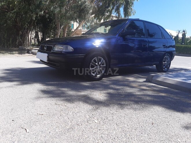 Opel Astra 1995, 311,000 km - 1.6 l - Sumqayıt