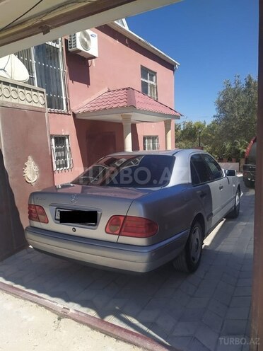 Mercedes E 200 1998, 207,000 km - 2.0 l - Bakı