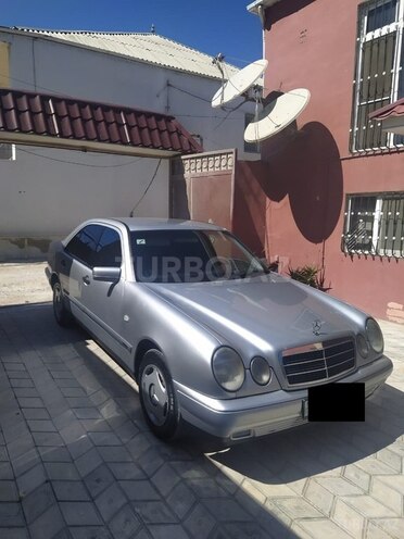 Mercedes E 200 1998, 207,000 km - 2.0 l - Bakı