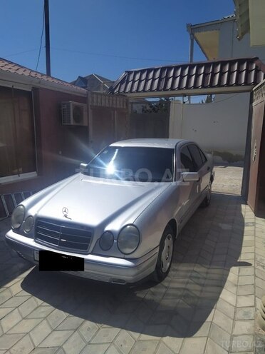 Mercedes E 200 1998, 207,000 km - 2.0 l - Bakı