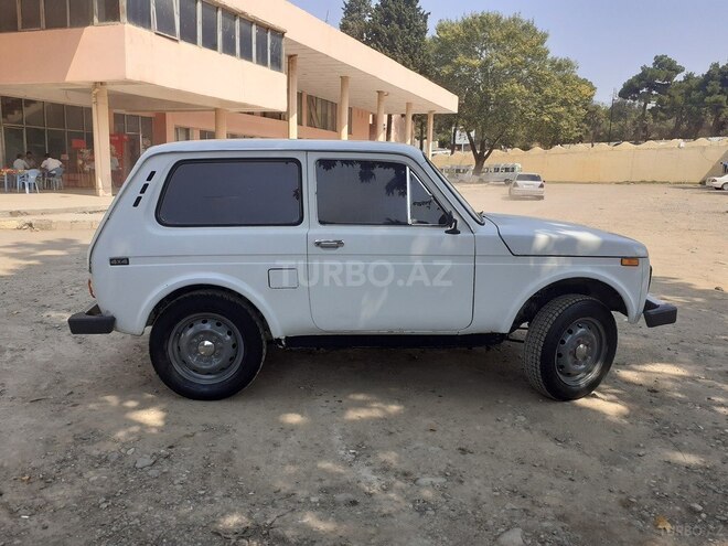 LADA (VAZ) Niva 1990, 300,000 km - 1.7 l - Qazax