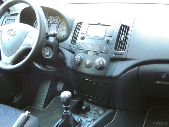 Hyundai i30 2009, 198,000 km - 1.4 l - Bakı