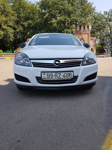 Opel Astra 2010, 210,000 km - 1.3 l - Tovuz