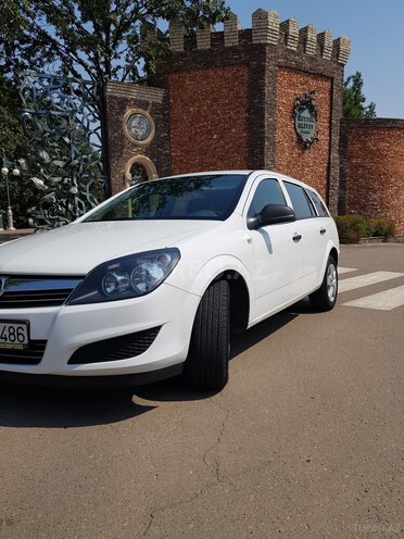 Opel Astra 2010, 210,000 km - 1.3 l - Tovuz