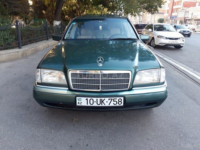 Mercedes C 220 1995, 213,000 km - 2.2 l - Bakı