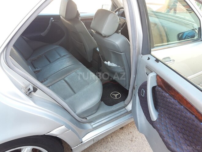 Mercedes C 230 1997, 198,000 km - 2.3 l - Bakı