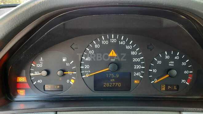 Mercedes E 240 1999, 282,777 km - 2.4 l - Saatlı