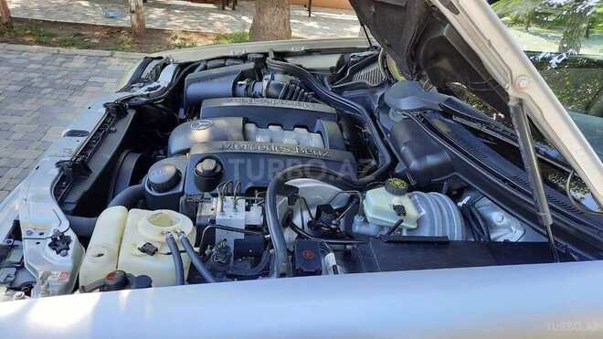 Mercedes E 240 1999, 282,777 km - 2.4 l - Saatlı