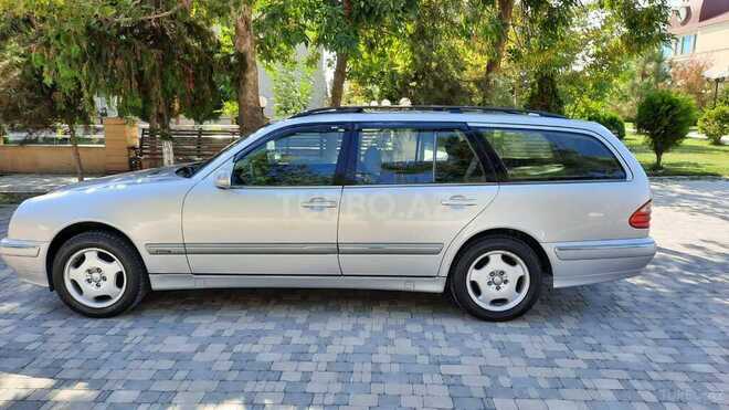 Mercedes E 240 1999, 282,777 km - 2.4 l - Saatlı
