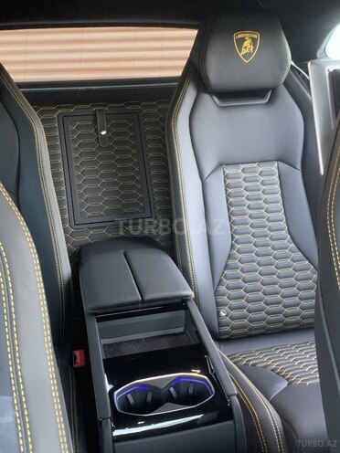 Lamborghini Urus 2019, 5,200 km - 4.0 l - Bakı