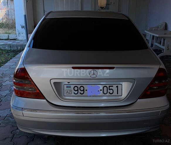 Mercedes C 240 2000, 273,000 km - 2.4 л - Zaqatala