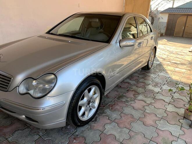 Mercedes C 240 2000, 273,000 km - 2.4 л - Zaqatala