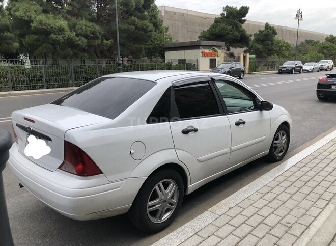 Ford Focus 2003, 202,321 km - 2.0 l - Bakı