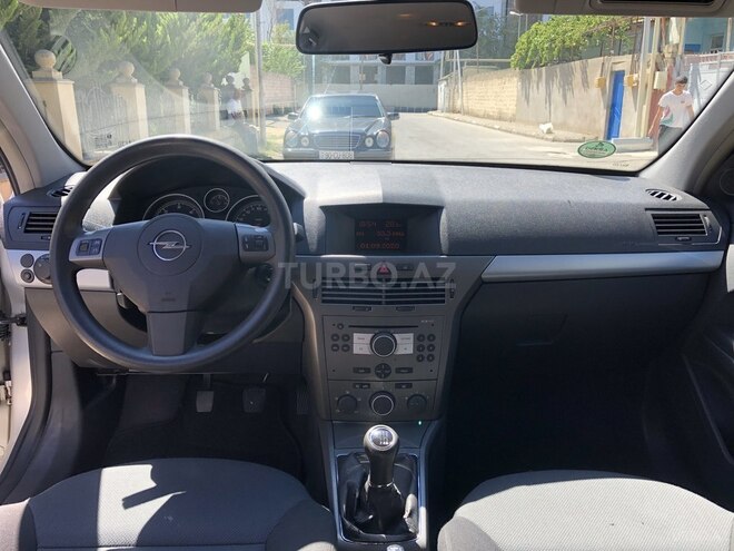Opel Astra 2006, 198,800 km - 1.3 l - Bakı