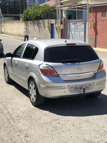 Opel Astra 2006, 198,800 km - 1.3 l - Bakı