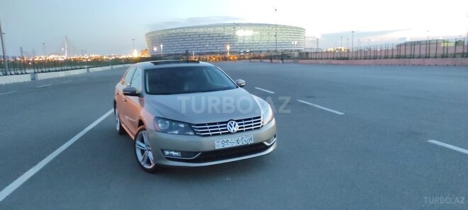 Volkswagen Passat 2014, 89,000 km - 1.8 л - Bakı
