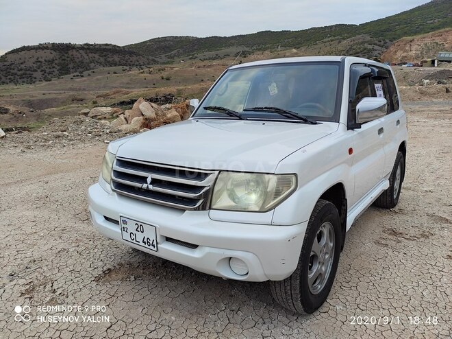 Mitsubishi Pajero io 2001, 194,000 km - 2.0 л - Qazax