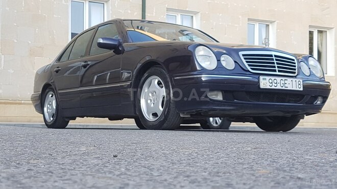 Mercedes E 220 2000, 278,000 km - 2.2 л - Bakı